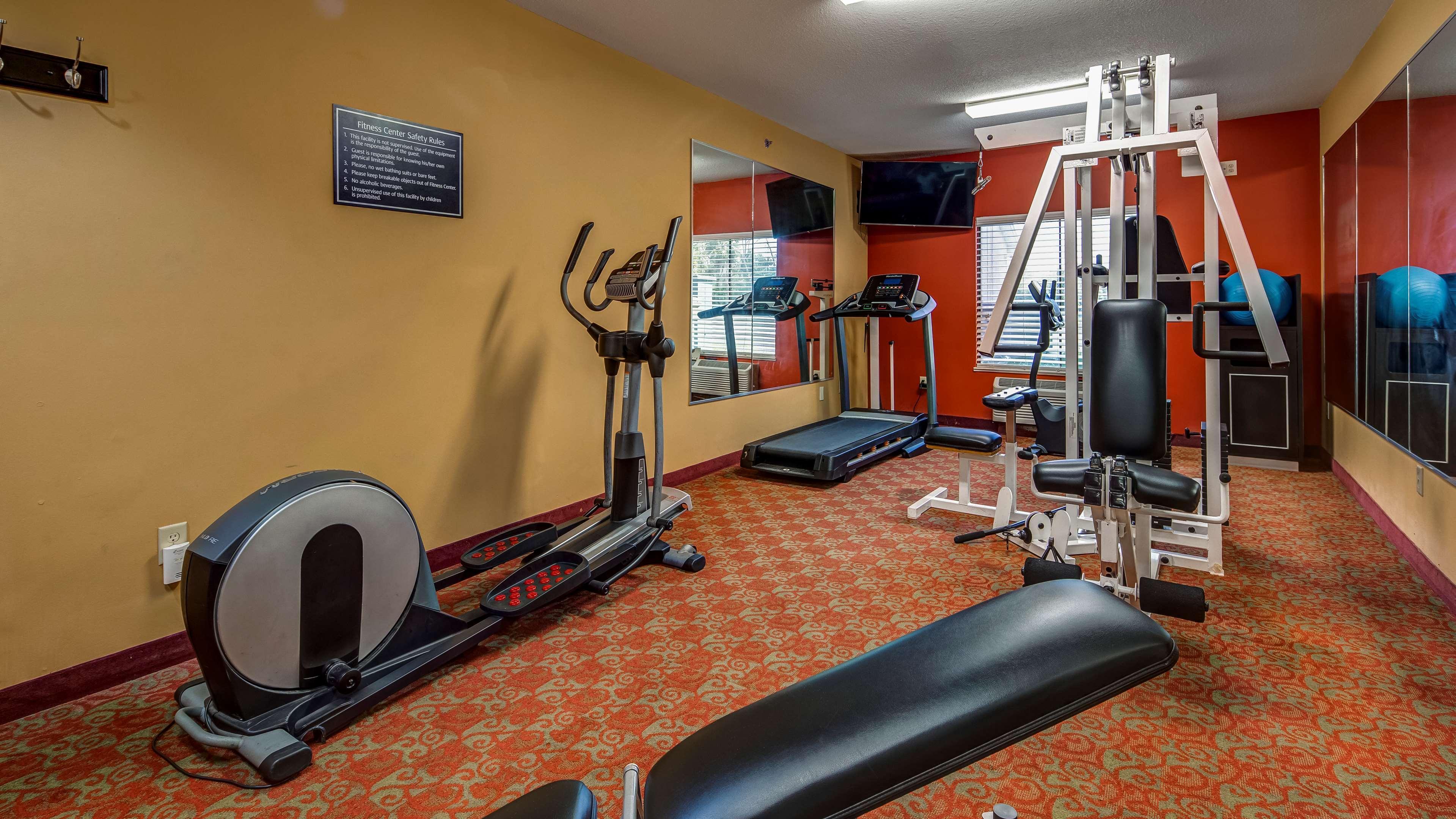 Best Western Plus Kingston Hotel And Conference Center Экстерьер фото