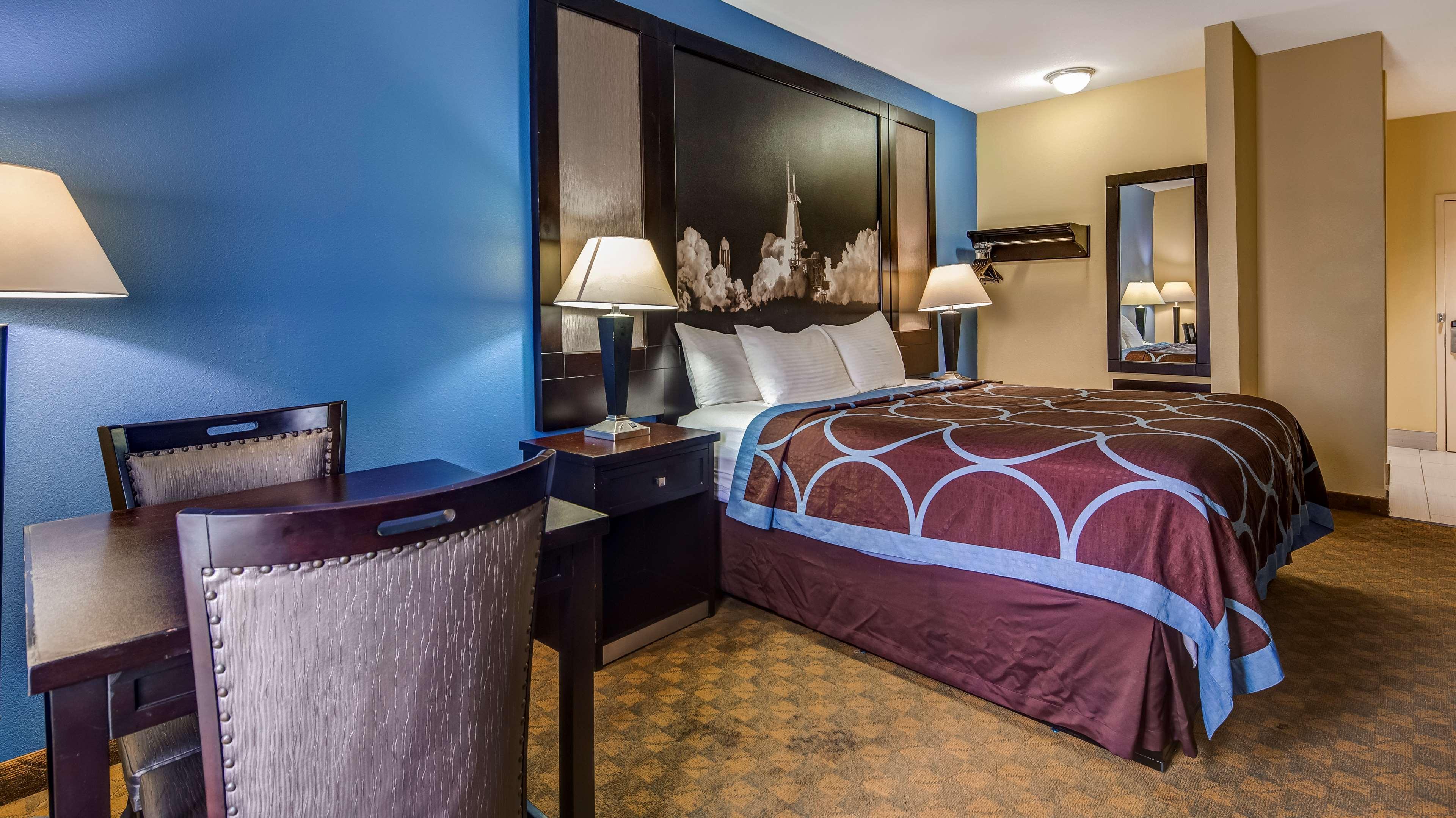 Best Western Plus Kingston Hotel And Conference Center Экстерьер фото