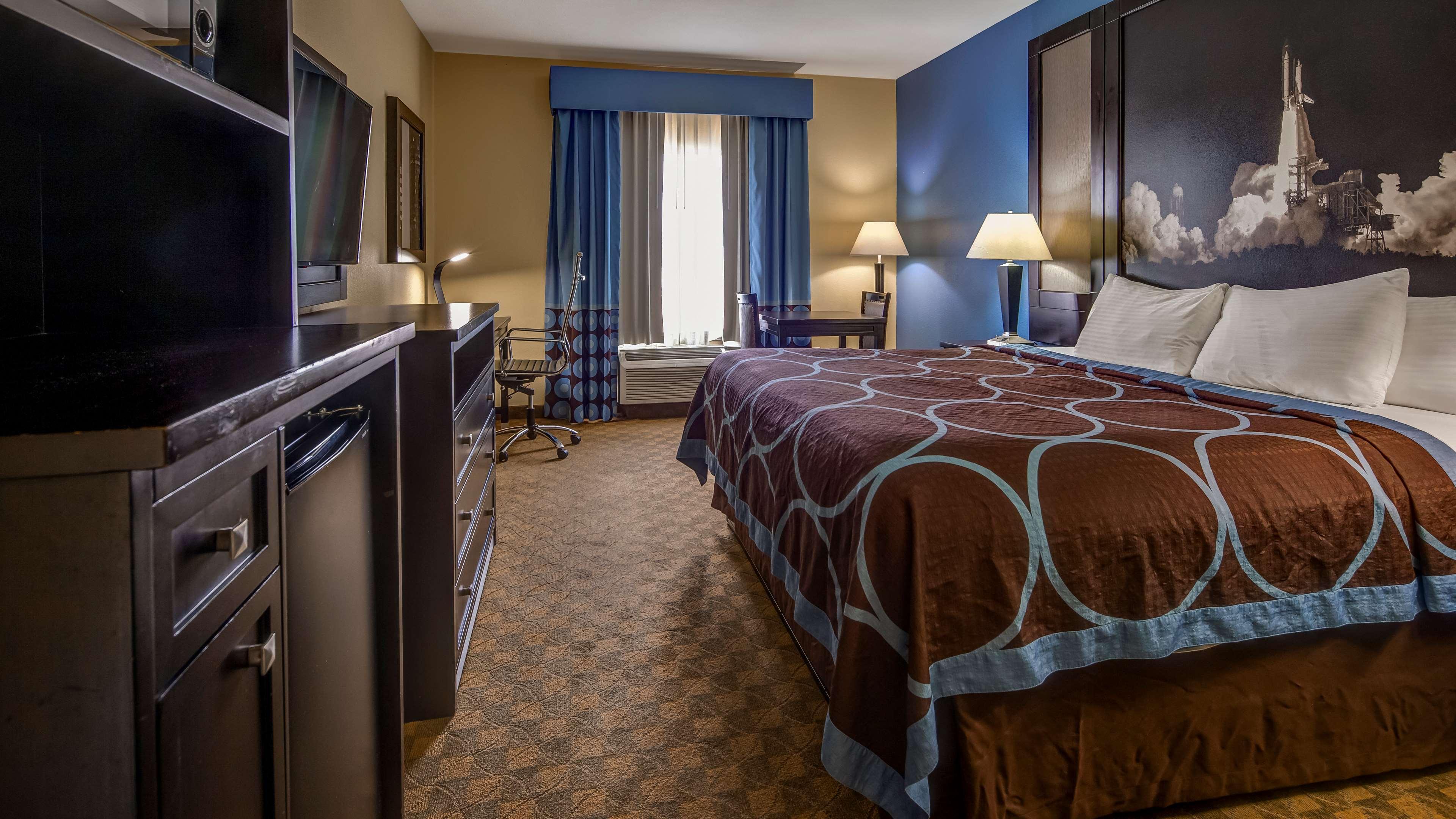 Best Western Plus Kingston Hotel And Conference Center Экстерьер фото